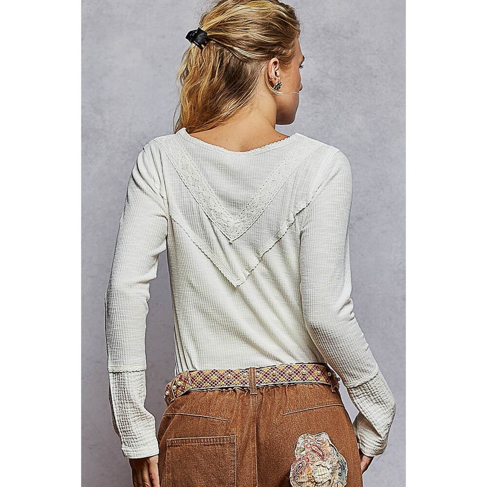 POL Half Button Lace Detail Long Sleeves Crew Neck Casual Rib Knit Top | Ivory - Picture 4 of 6